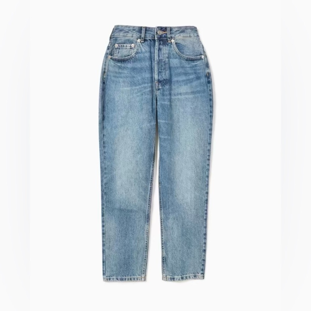 Everlane 90's Cheeky Jean